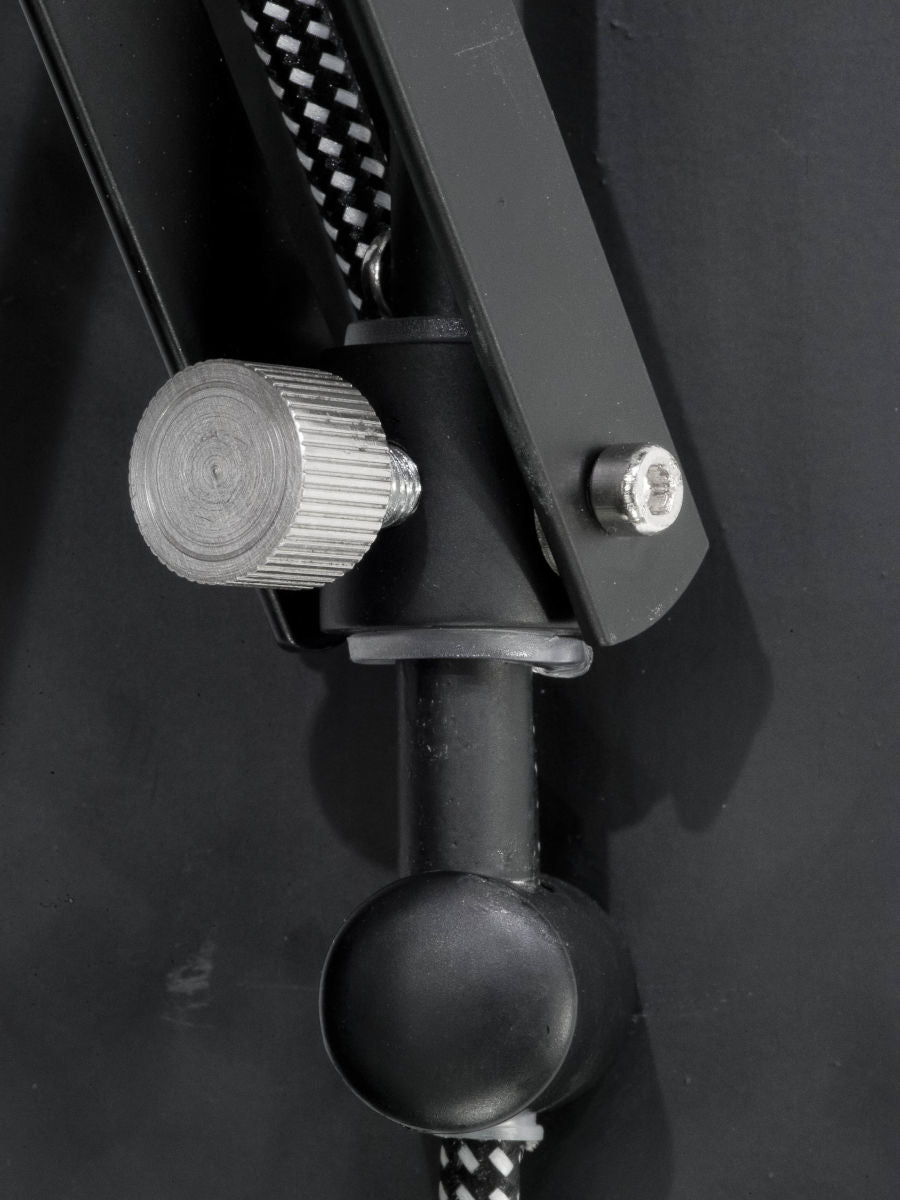 schaar-wandlamp-zwart-industrieel-its-about-romi-belfast-variant-image2