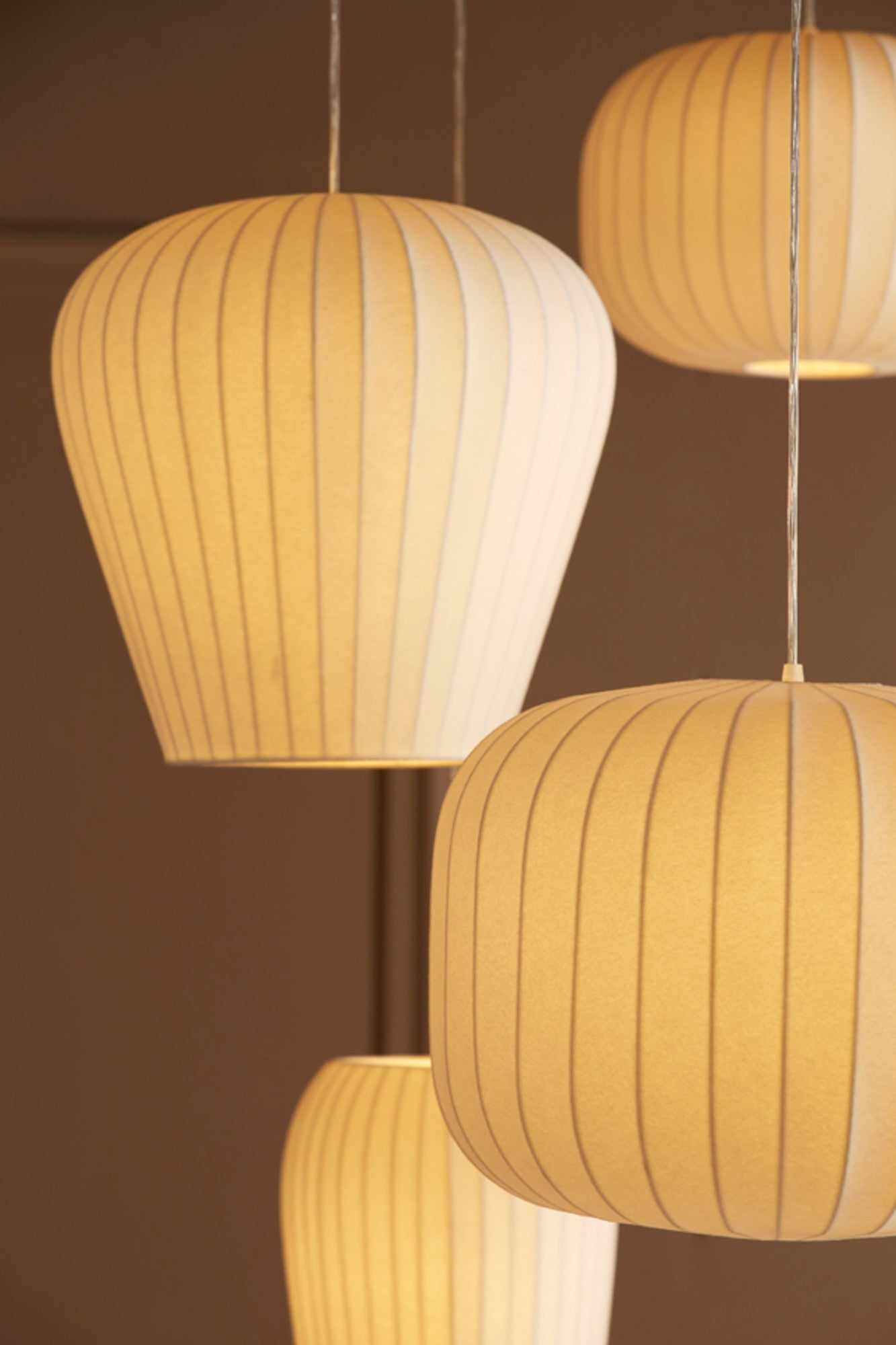 retro-witte-hanglamp-geribbeld-light-living-xela-variant-image5