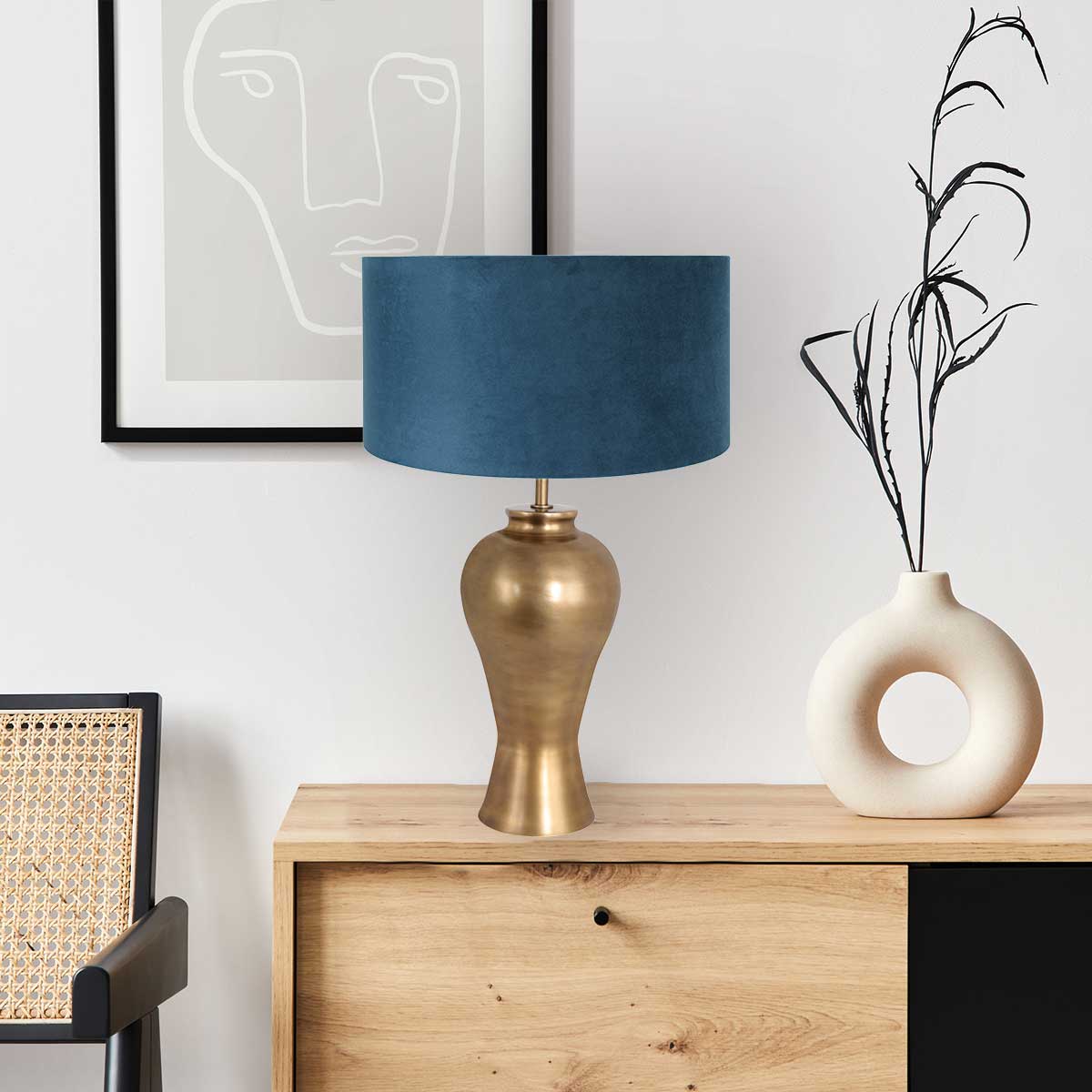 bronzen-lampenvoet-met-blauwe-velvet-kap-steinhauer-brass-variant-image2