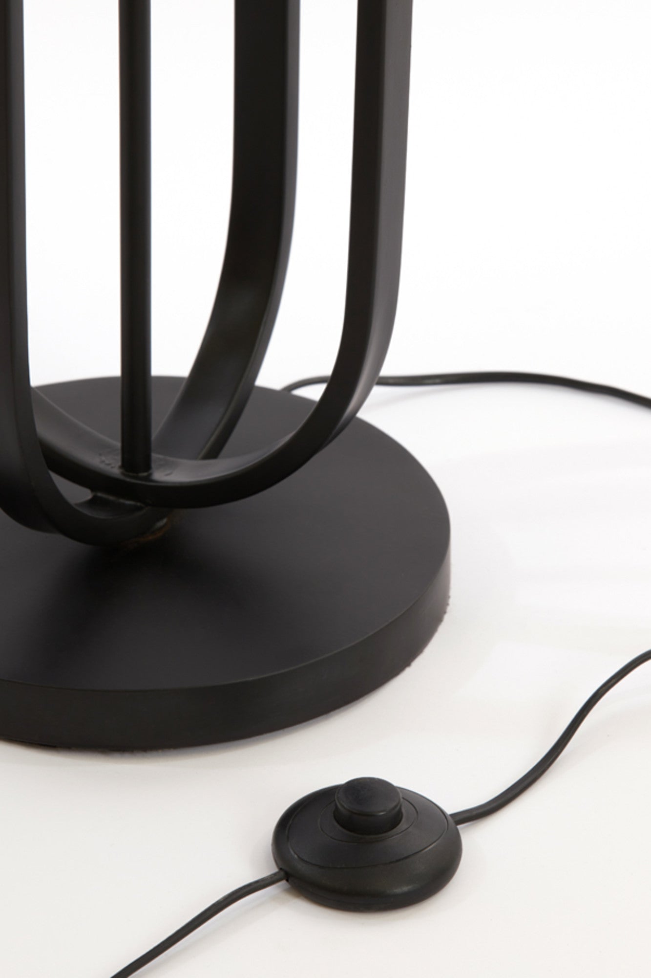 zwarte-metalen-lampvoet-light-living-aster-variant-image7