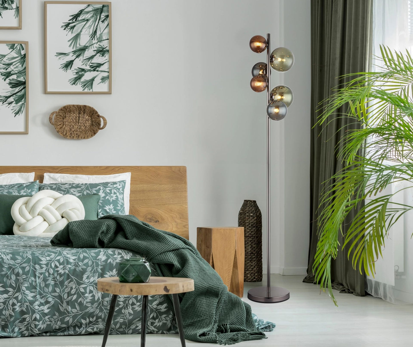 moderne-vloerlamp-met-glazen-bollen-riha-variant-image5