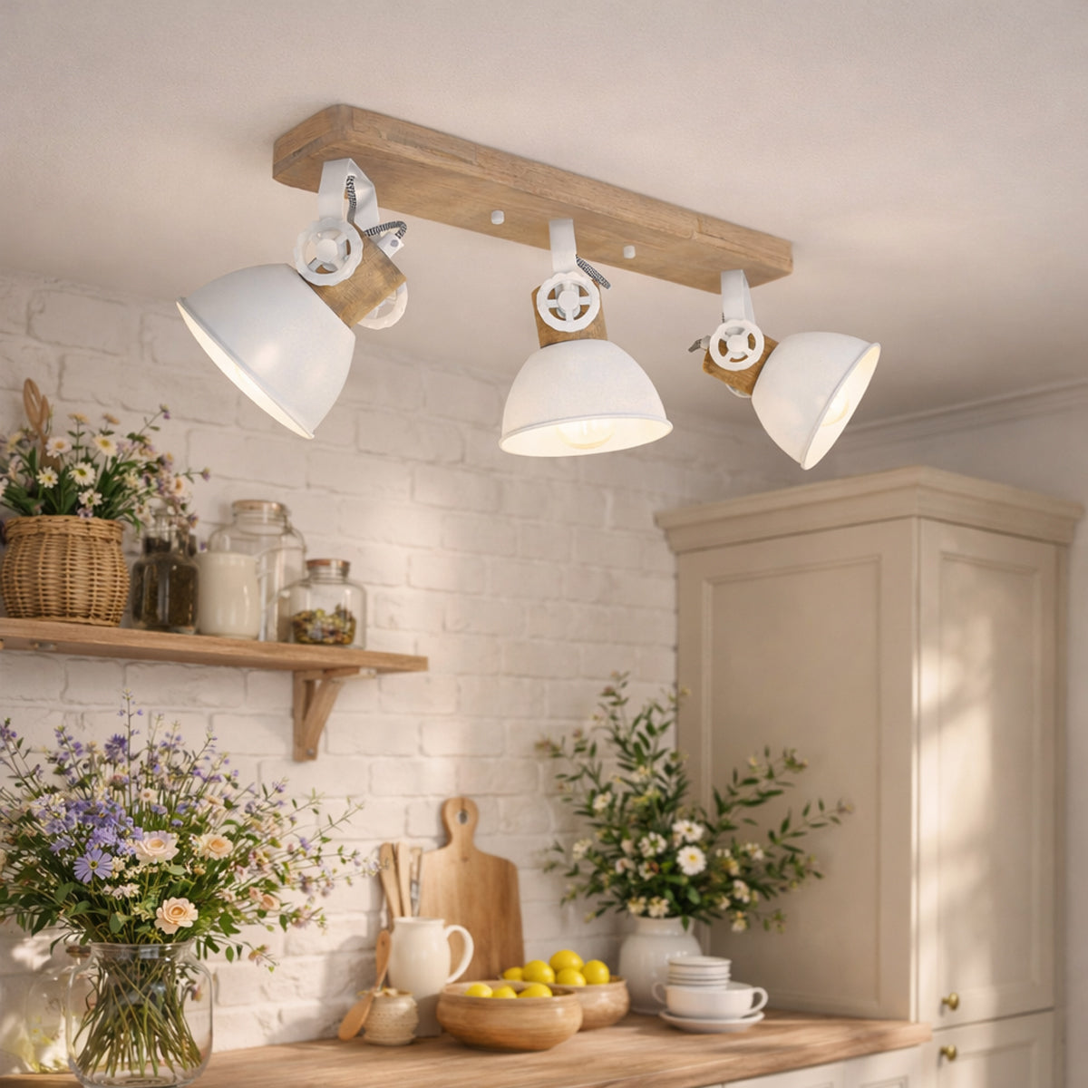 scandinavische-plafondlamp-drie-spots-wit-met-hout-mexlite-gearwood-variant-image2