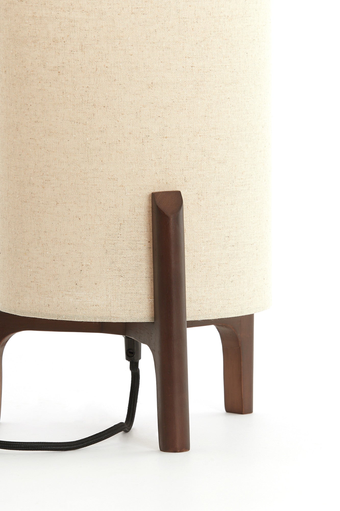 cilindervormige-stoflamp-met-beige-kleur-light-living-litto-variant-image7