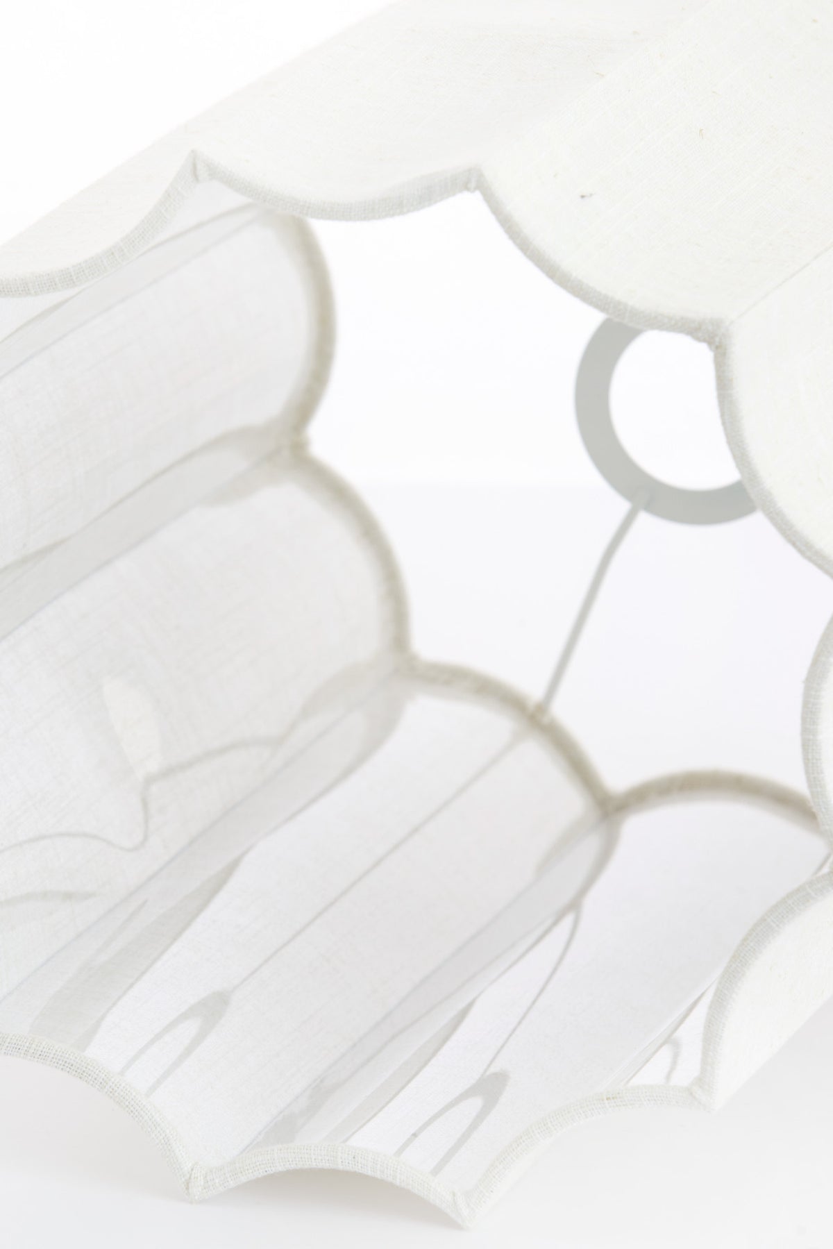 witte-hoge-lampenkap-geplooid-light-living-disli-variant-image7