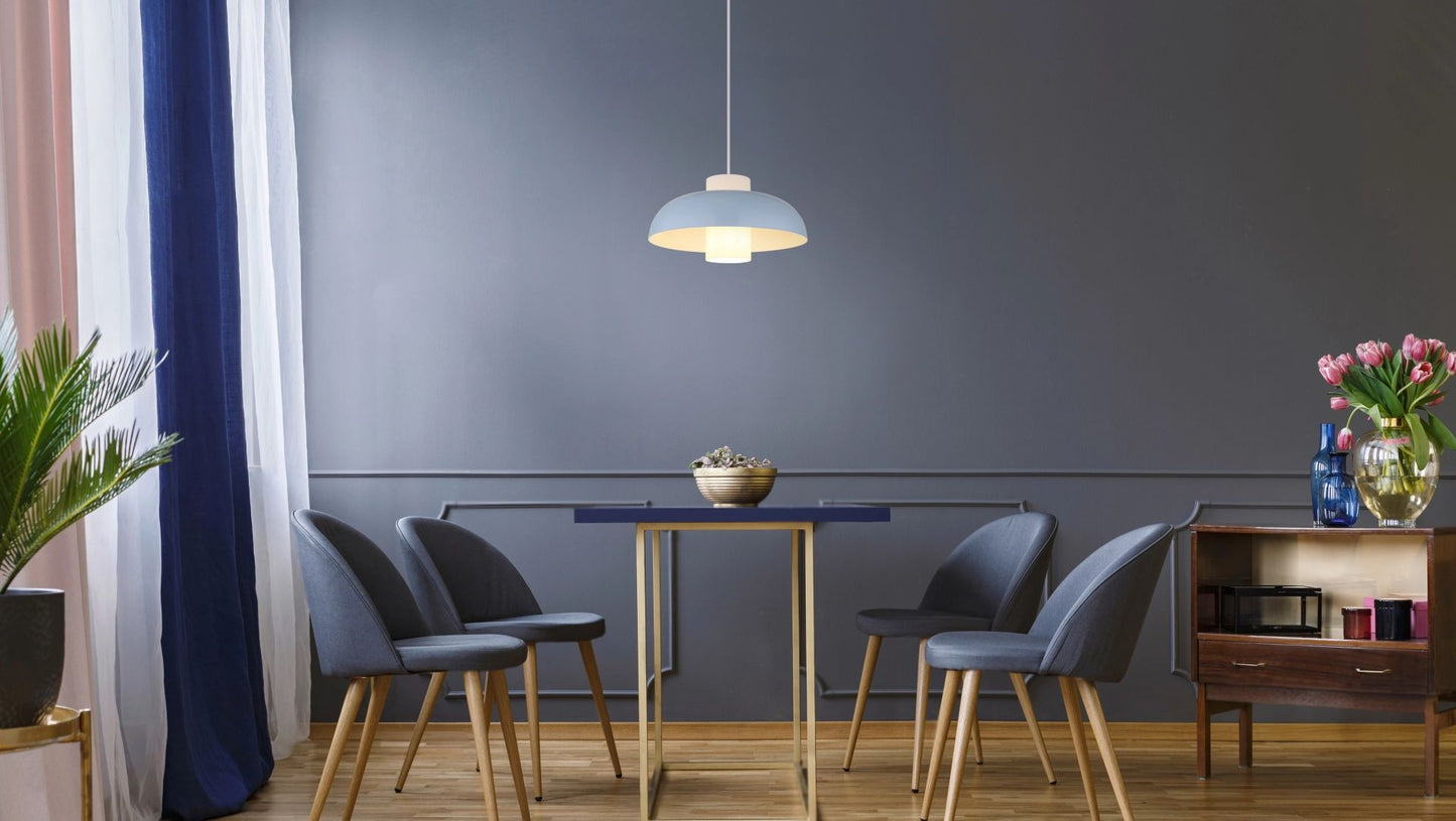 moderne-blauwe-hanglamp-met-opalen-glas-lowe-variant-image3