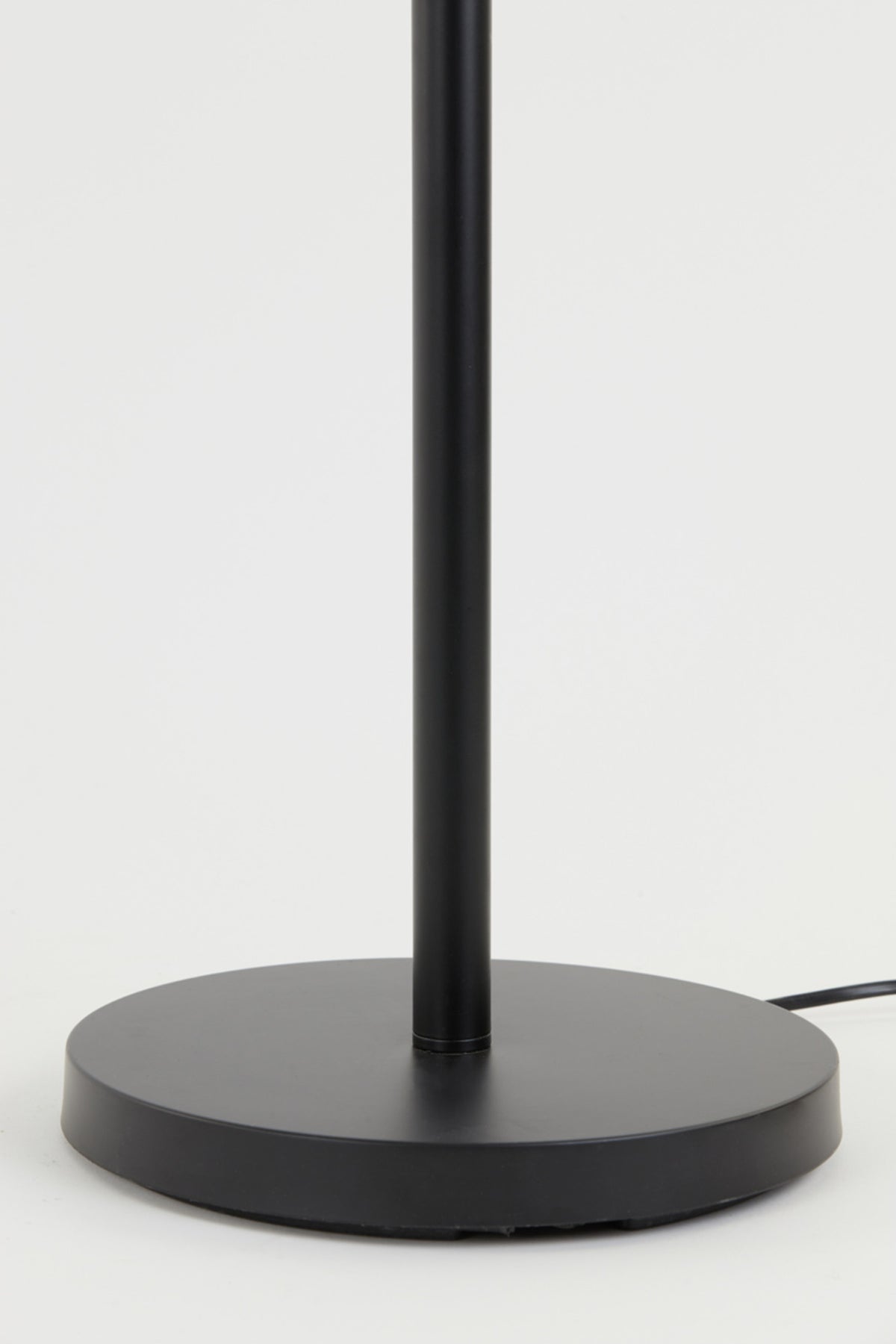 zwarte-lampenvoet-lang-light-living-washington-variant-image7