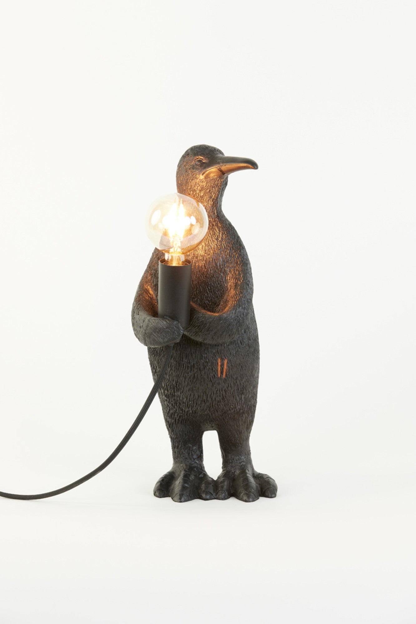 moderne-tafellamp-zwarte-pinguin-light-living-penguin-variant-image8