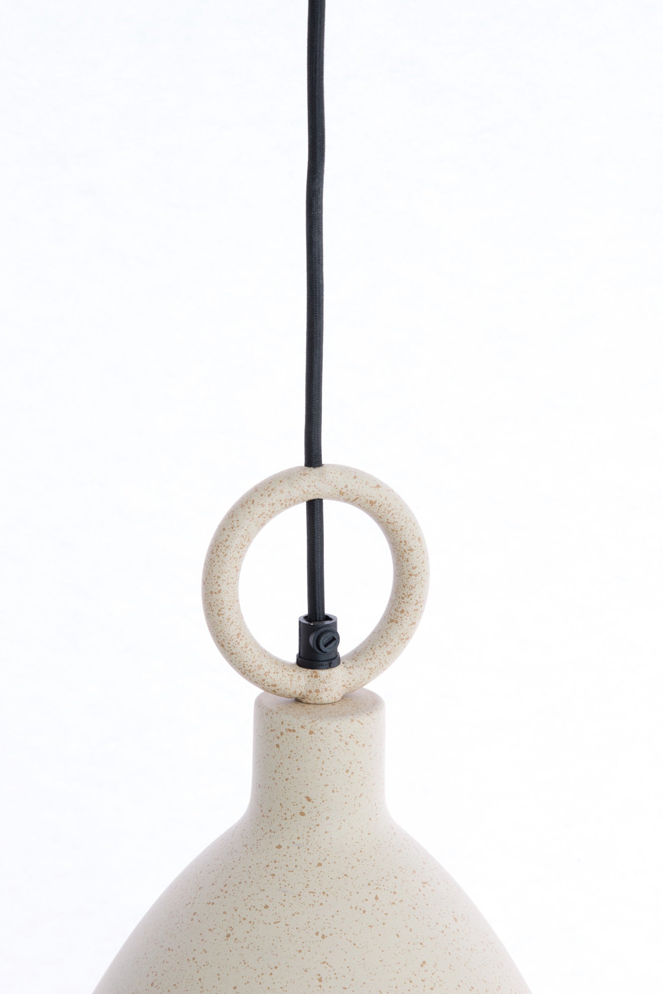 witte-keramische-hanglamp-strak-design-light-living-risari-variant-image6