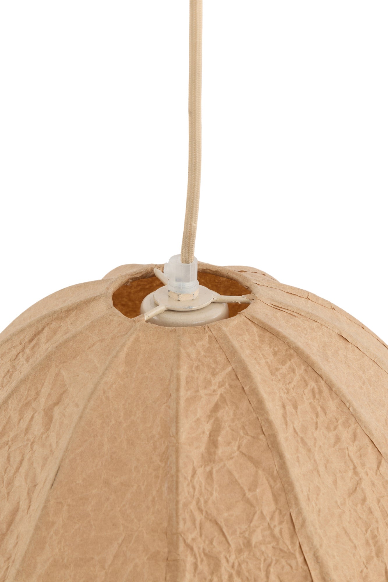 beige-papieren-hanglamp-in-zachte-vorm-light-living-sukau-variant-image6