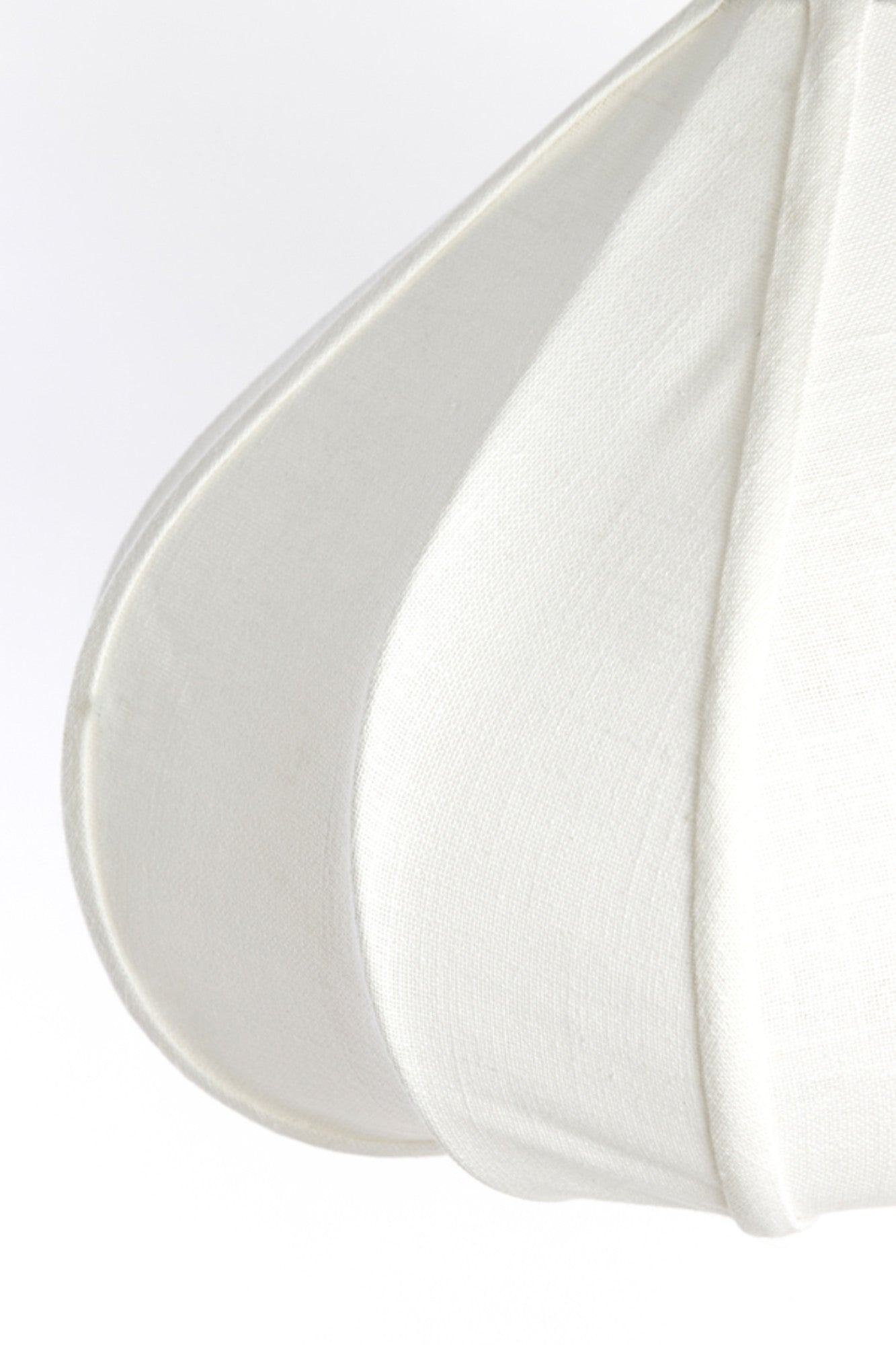 witte-japandi-hanglamp-peervorm-light-living-zubeda-variant-image7