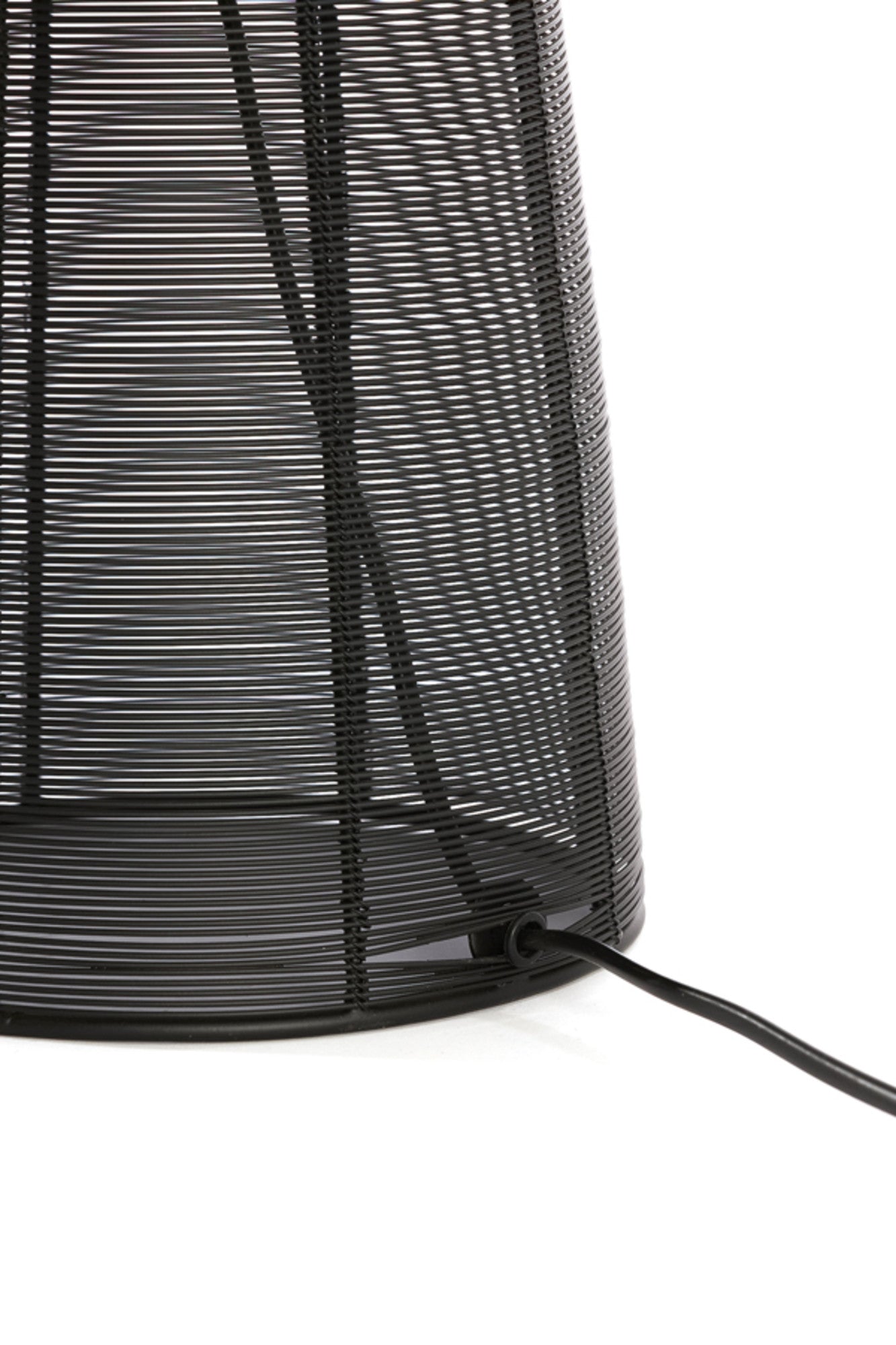 rustieke-zwarte-fijnmazige-tafellamp-light-living-aboso-variant-image8