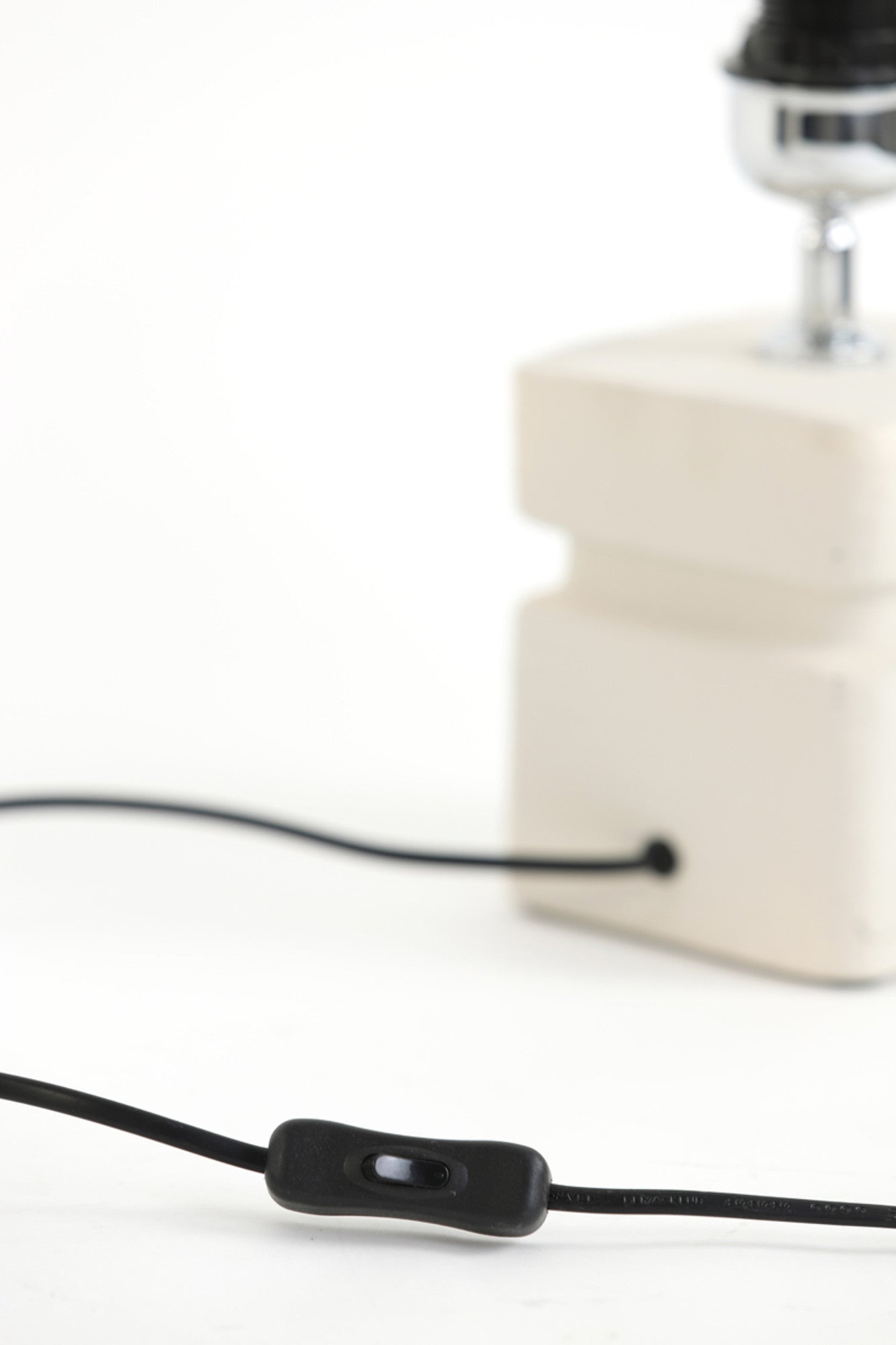 witte-lampenvoet-klassiek-light-living-amta-variant-image8