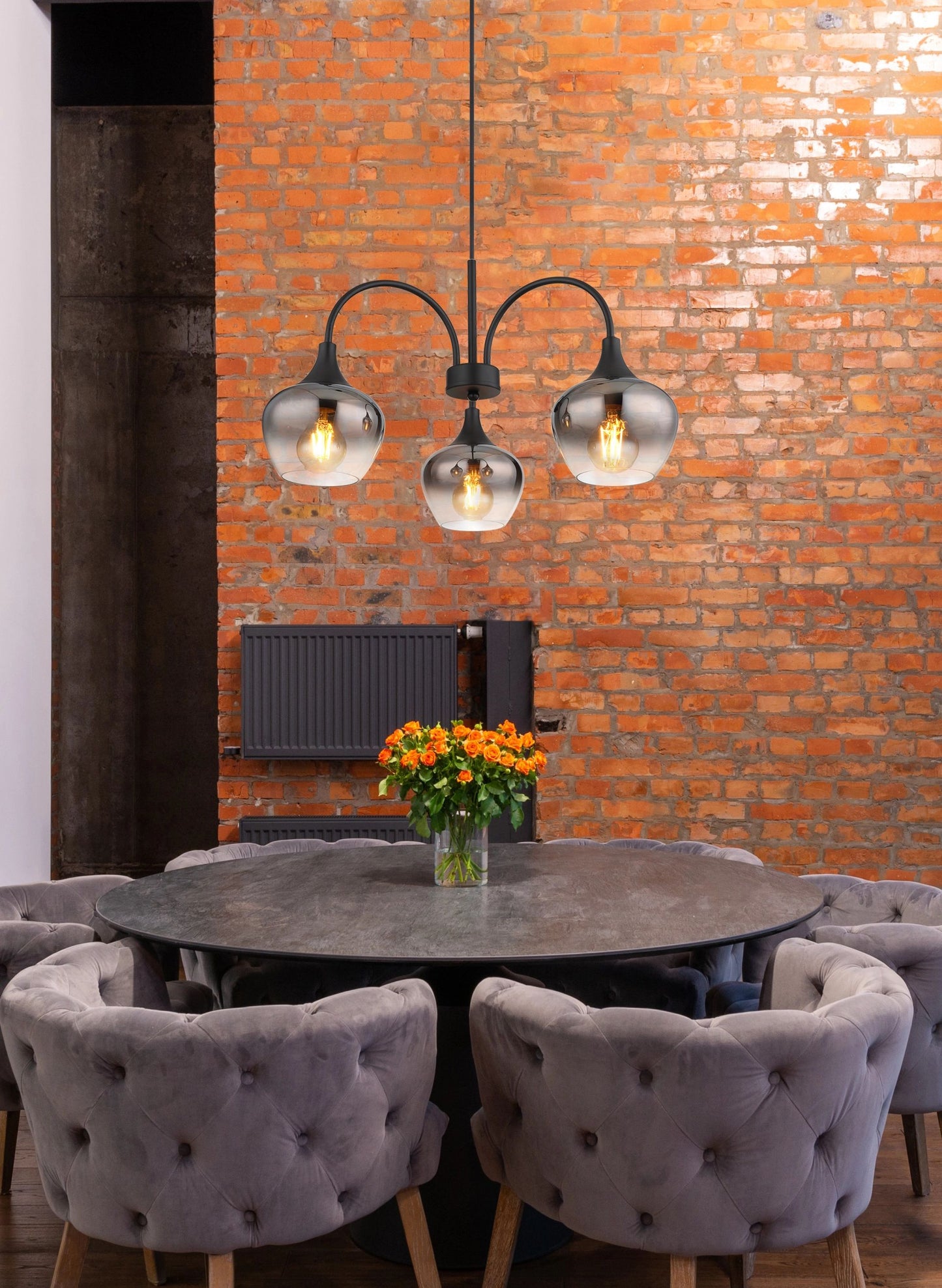 elegante-zwarte-hanglamp-met-glazen-kappen-maxy-variant-image3