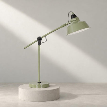 Grøn industriel bordlampe Mexlite Nove – studiebillede
