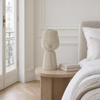 Stolní lampa Light & Living Aboso v béžové a bílé – fotografie v interiéru