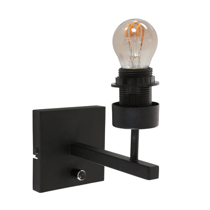zwarte-moderne-wandlamp-met-rieten-kap-steinhauer-stang-variant-image10