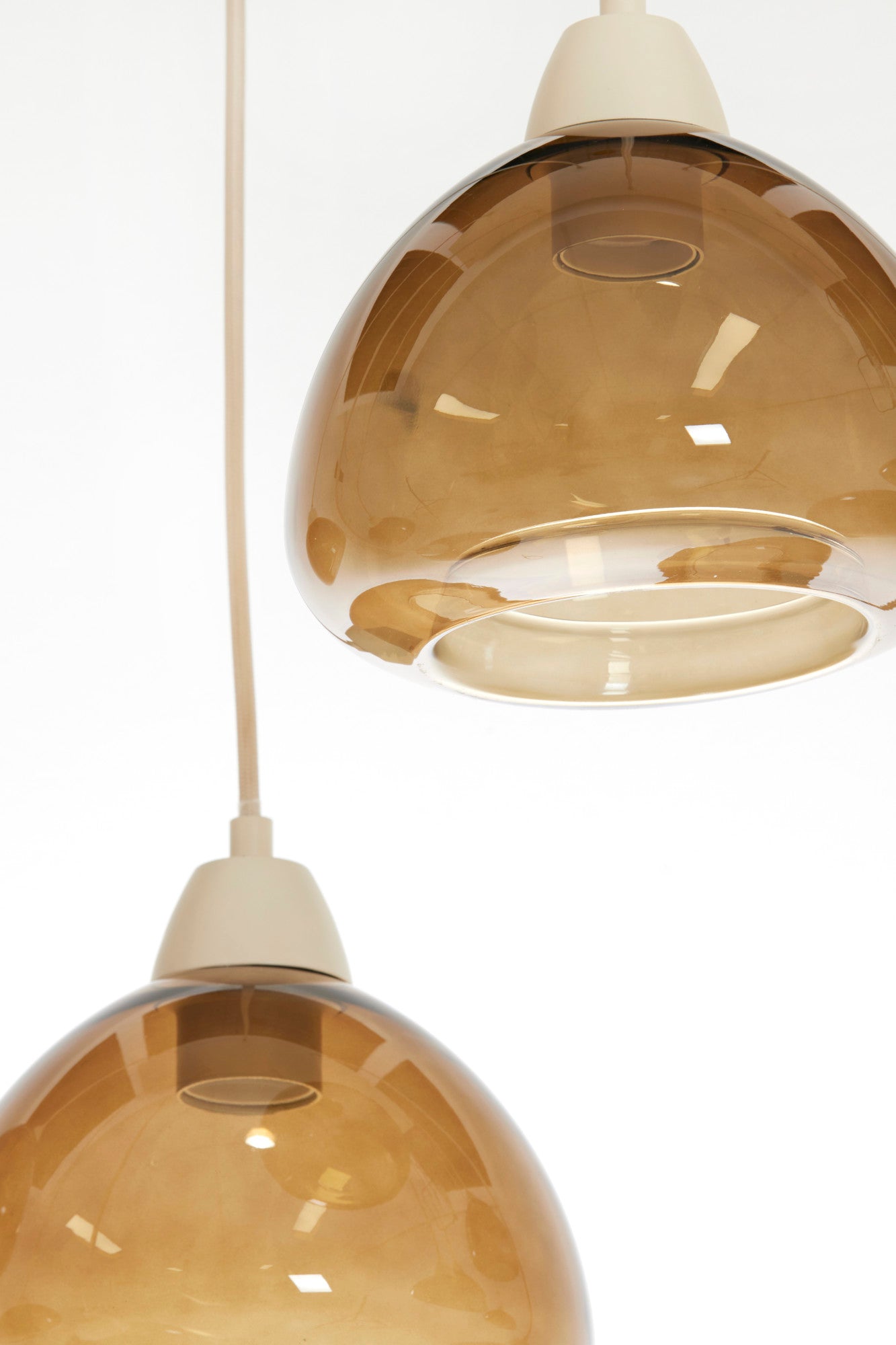 gouden-hanglamp-met-glazen-koepels-light-living-bisho-variant-image6