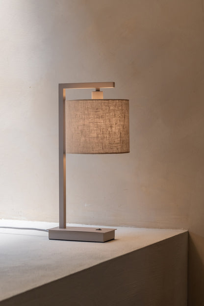 Lampa de masă elegantă din in bej și taupe It's About RoMi Boston – imaginea 3