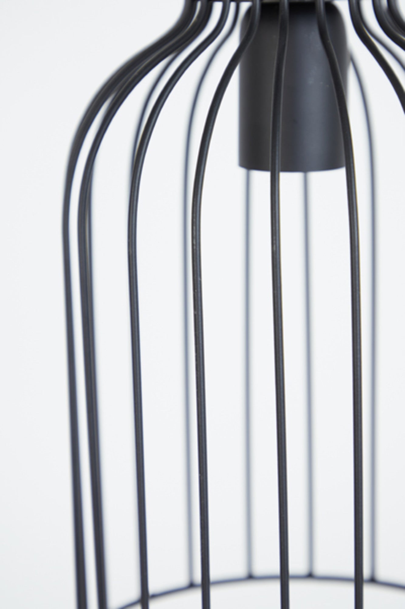 zwarte-metalen-kooi-hanglamp-light-living-lazar-variant-image7