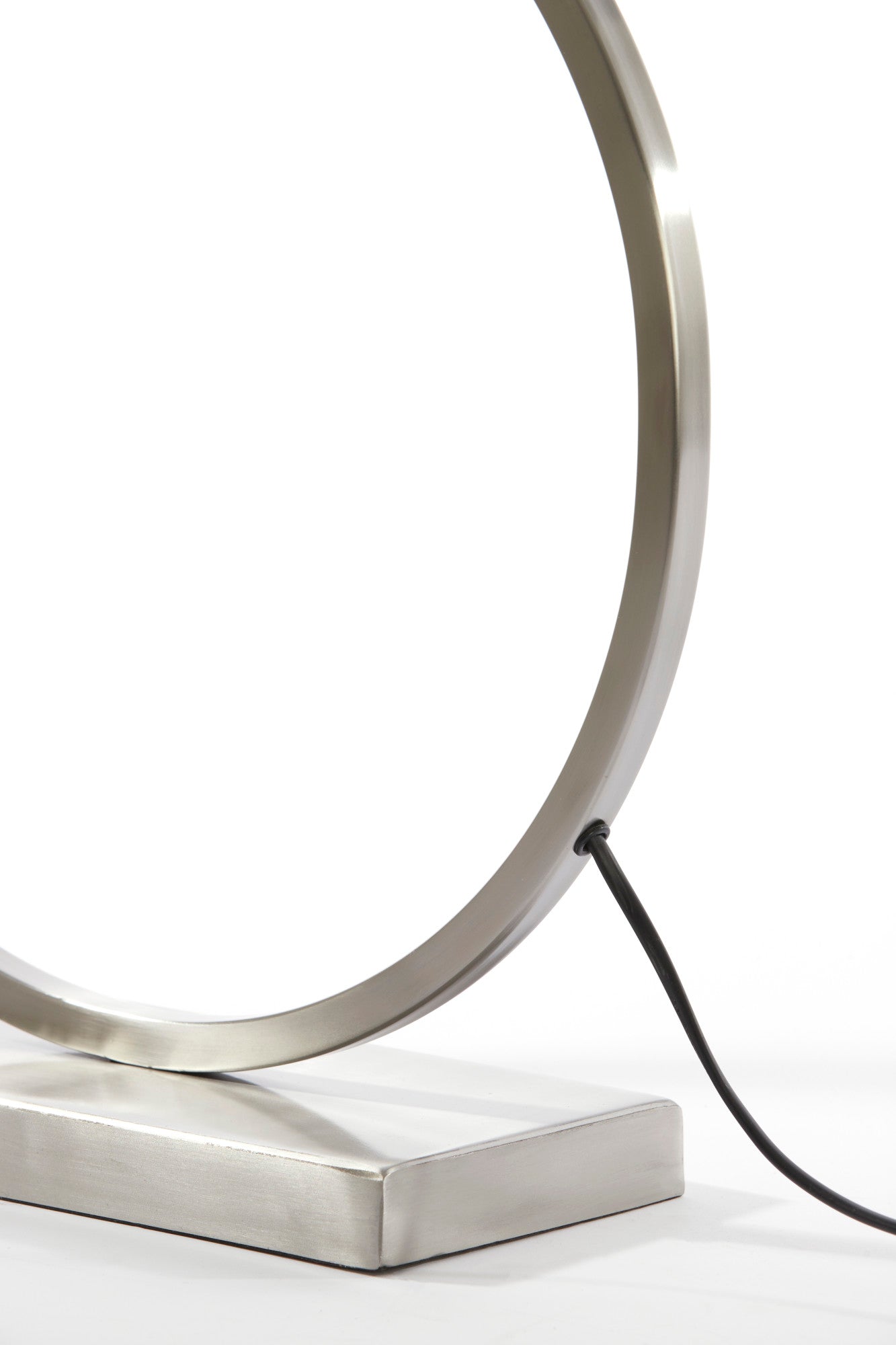 modern-metalen-lampenvoet-rond-light-living-liva-variant-image7