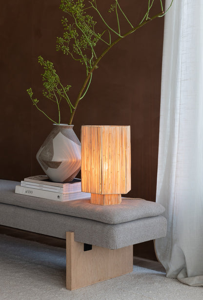 Grande lâmpada de mesa de rafia de cor natural GOOD&MOJO Panama – imagem 3