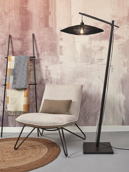bohemian-zwarte-bamboe-rieten-vloerlamp-good-mojo-iguazu-variant-image4