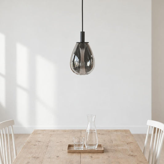 Mexlite Glimsy hanglamp zwart met smoke glas – sfeerbeeld