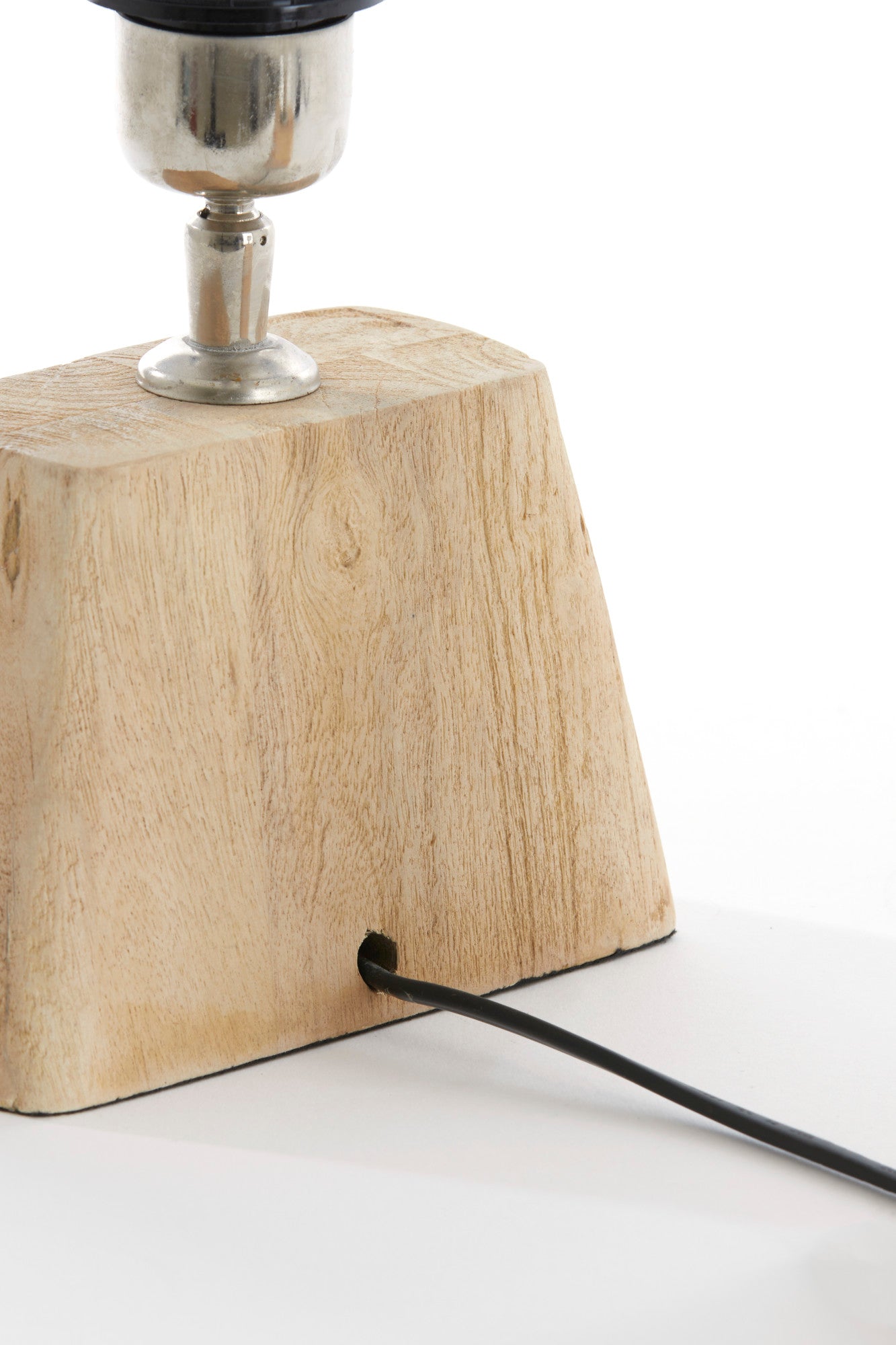 houten-lampenvoet-metaal-accent-light-living-kardan-variant-image7