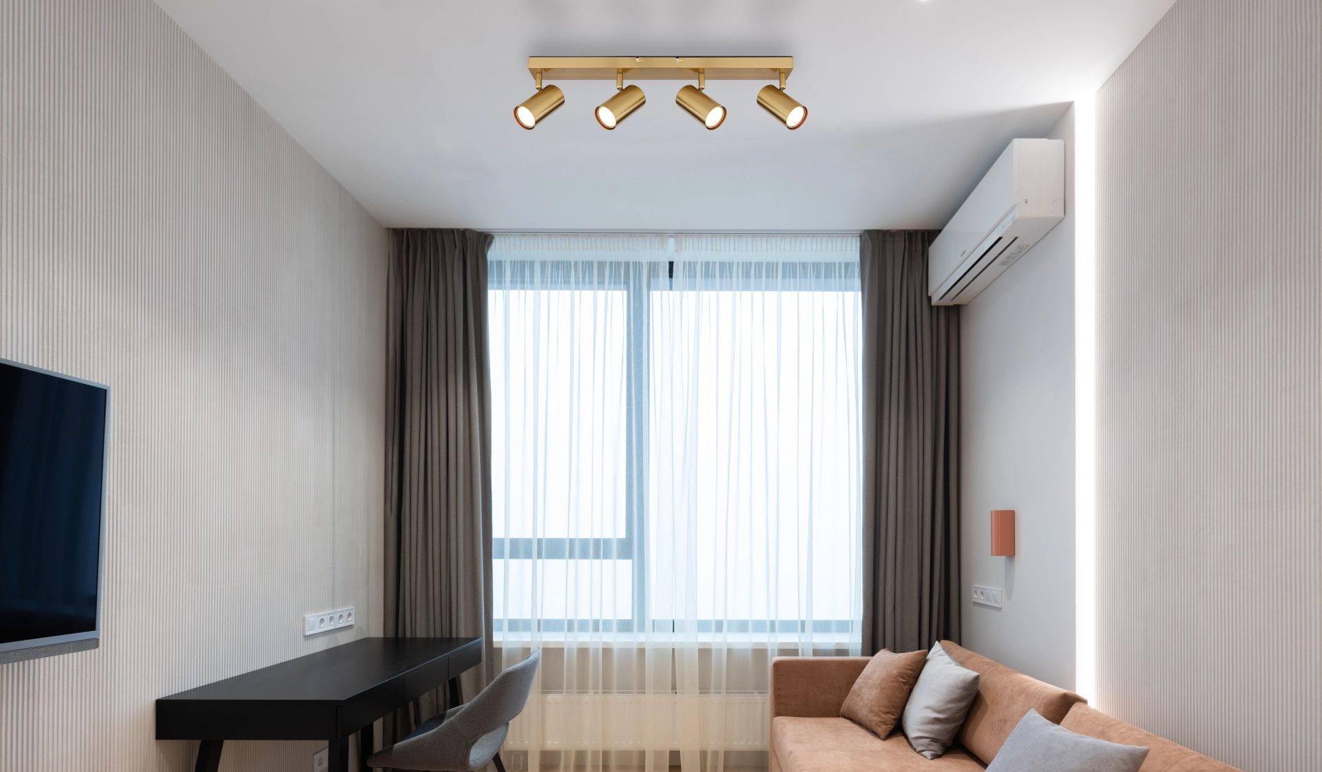 goudkleurige-geborstelde-metalen-spots-elegant-robby-variant-image5