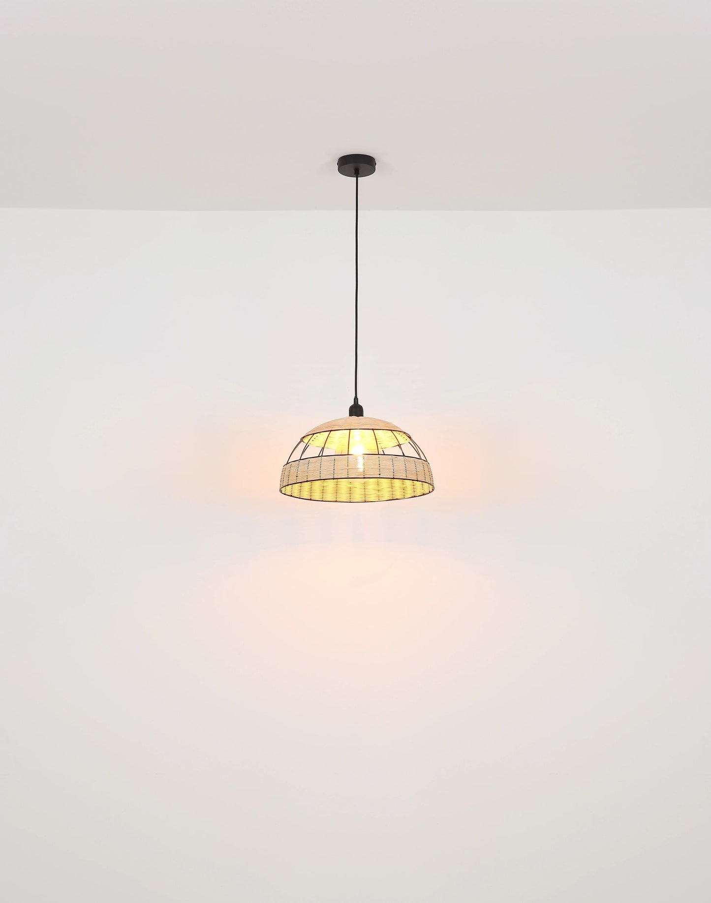 hanglamp-industriele-boho-stijl-in-zwart-riet-strahler-variant-image4