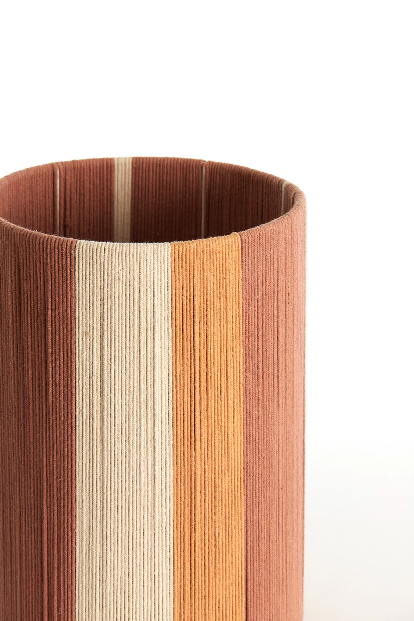 gestreepte-cilindervormige-lampenkap-light-living-medan-variant-image2