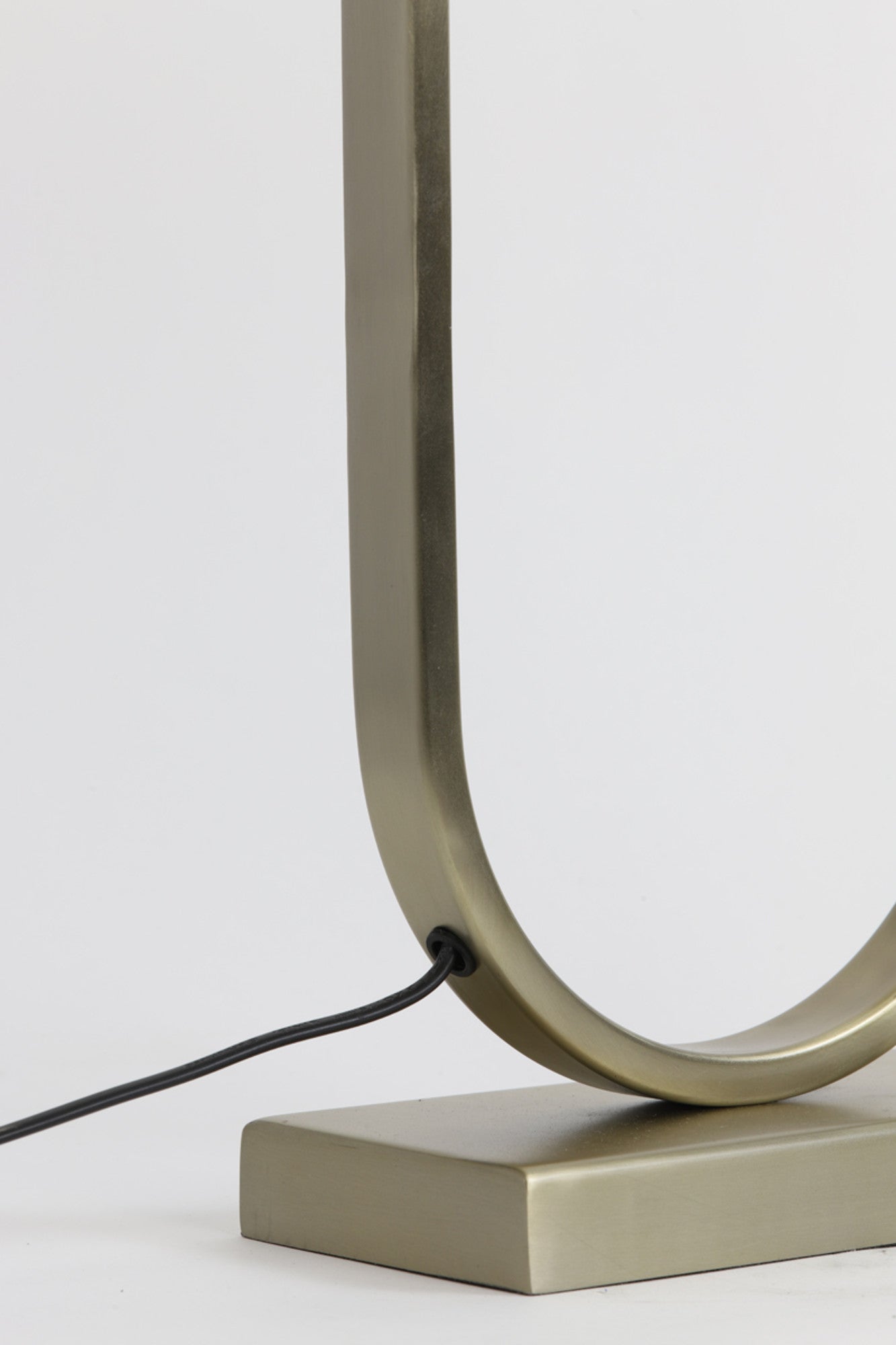 lampvoet-goudkleurig-ovaal-light-living-jamiri-variant-image6