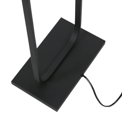 zwarte-vloerlamp-met-gouden-velours-kap-voor-een-chique-hotelsfeer-steinhauer-stang-variant-image10
