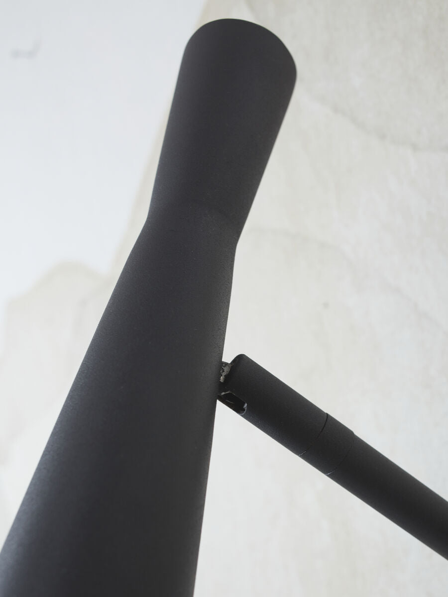 zwarte-metalen-retro-wandlamp-its-about-romi-bordeaux-variant-image6