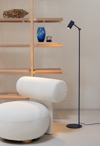 Lampada da terra in metallo blu scuro naturale It's About RoMi Montreux – immagine 2