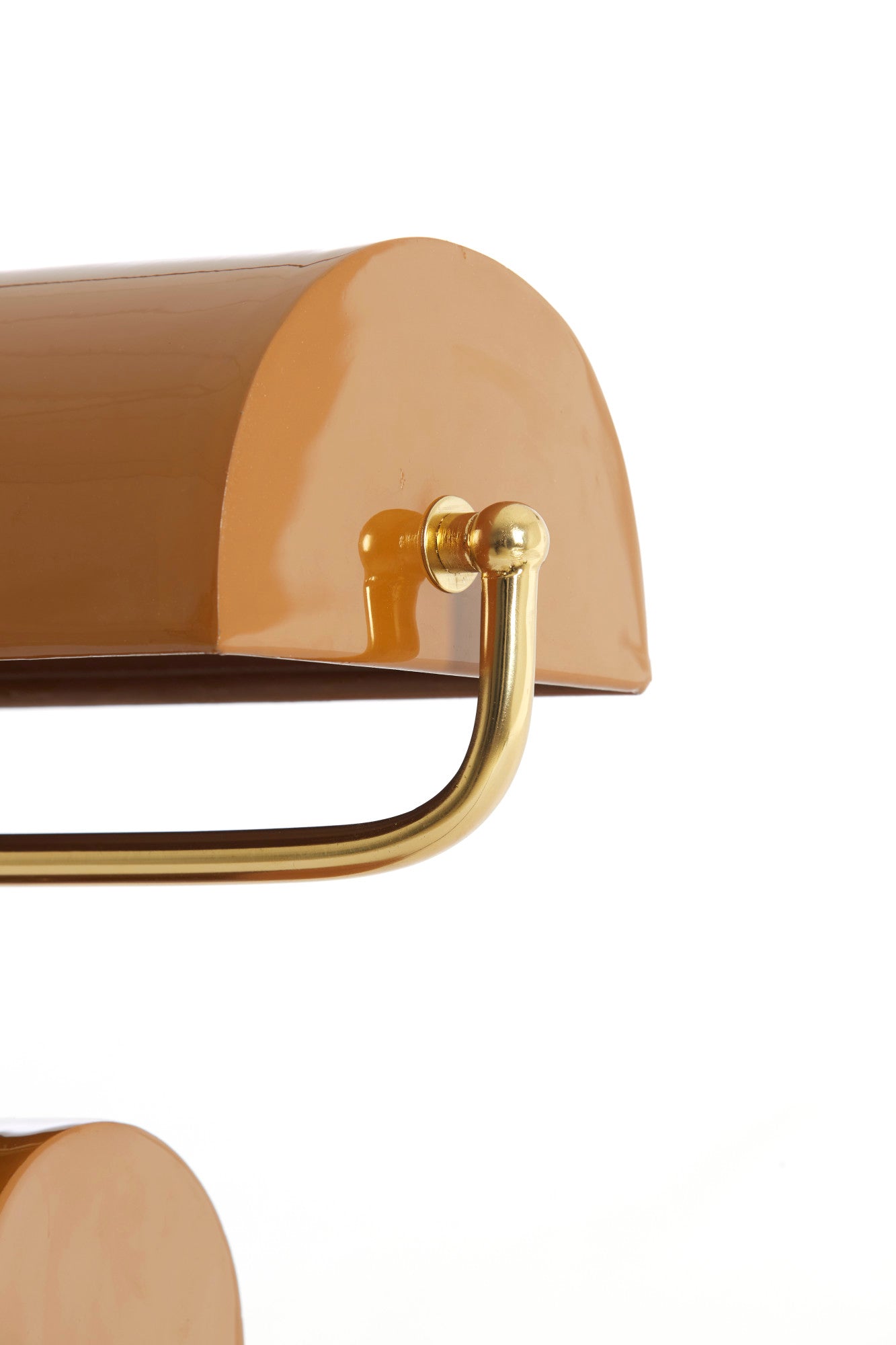 bruine-tafellamp-met-gouden-accenten-en-luxe-look-light-living-cardona-variant-image6