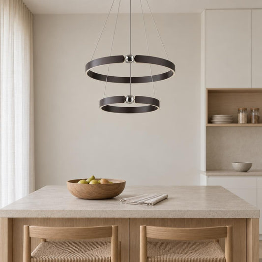 Czarna lampa wisząca LED Hendricks z kryształkami – zdjęcie aranżacyjne