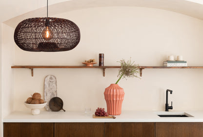 Bordeauxrode rotan hanglamp met vlechtwerk GOOD&MOJO Arizona – afbeelding 3