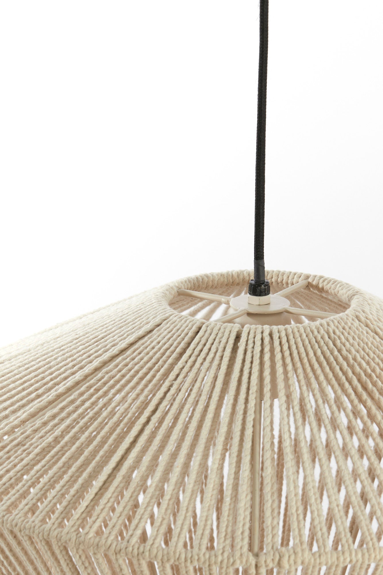 driedelige-hanglamp-met-beige-draadkappen-light-living-felida-variant-image5