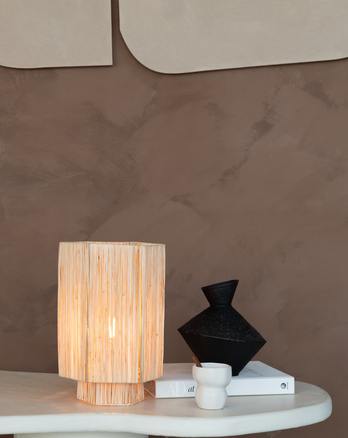 Grande lâmpada de mesa de rafia de cor natural GOOD&MOJO Panama – desenho com dimensões