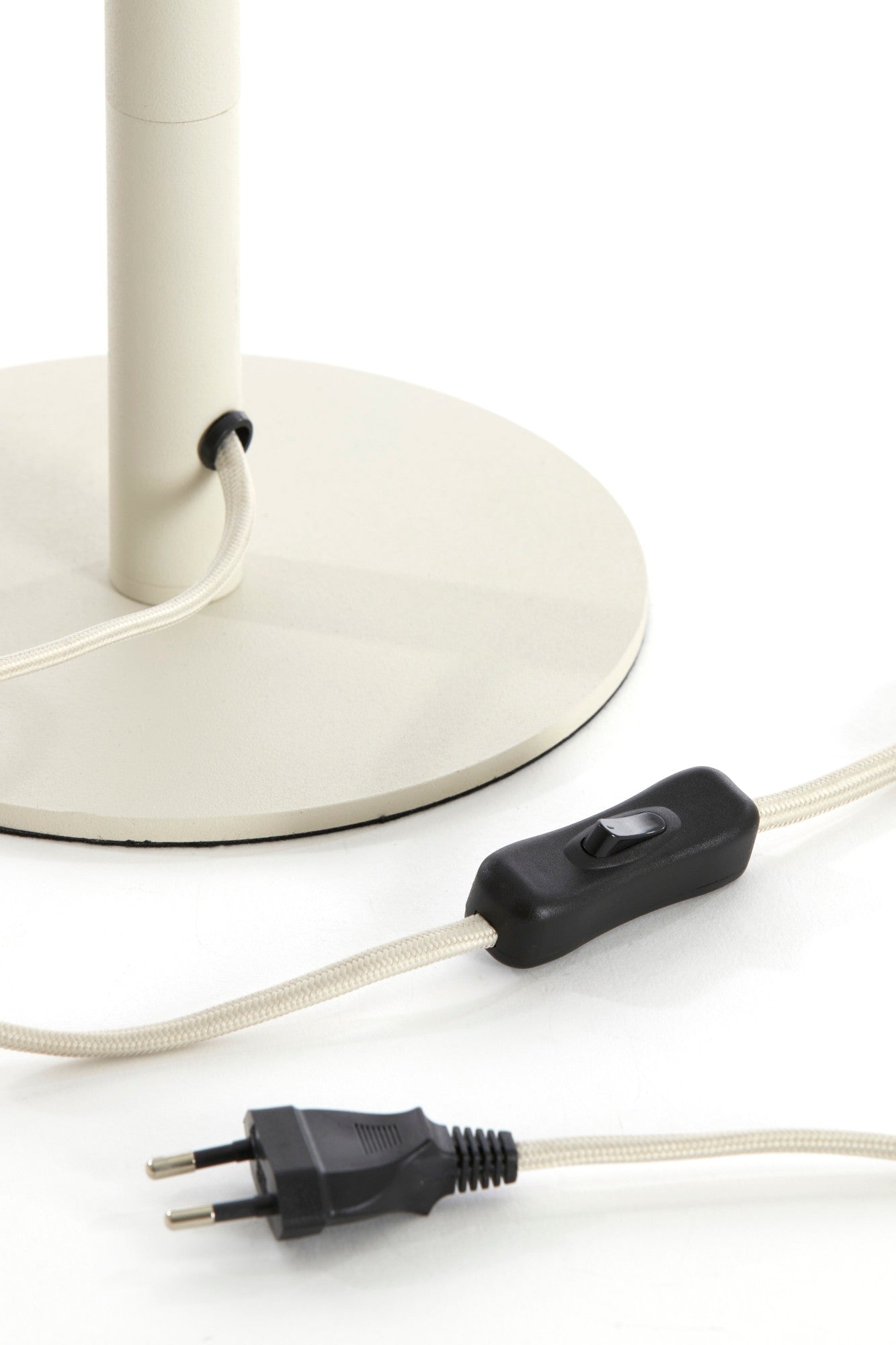 lampenvoet-beige-metalen-light-living-rodrigo-variant-image6