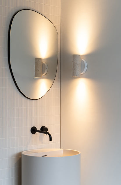 Piccola lampada da parete in travertino bianco It's About RoMi Tivoli – immagine 1