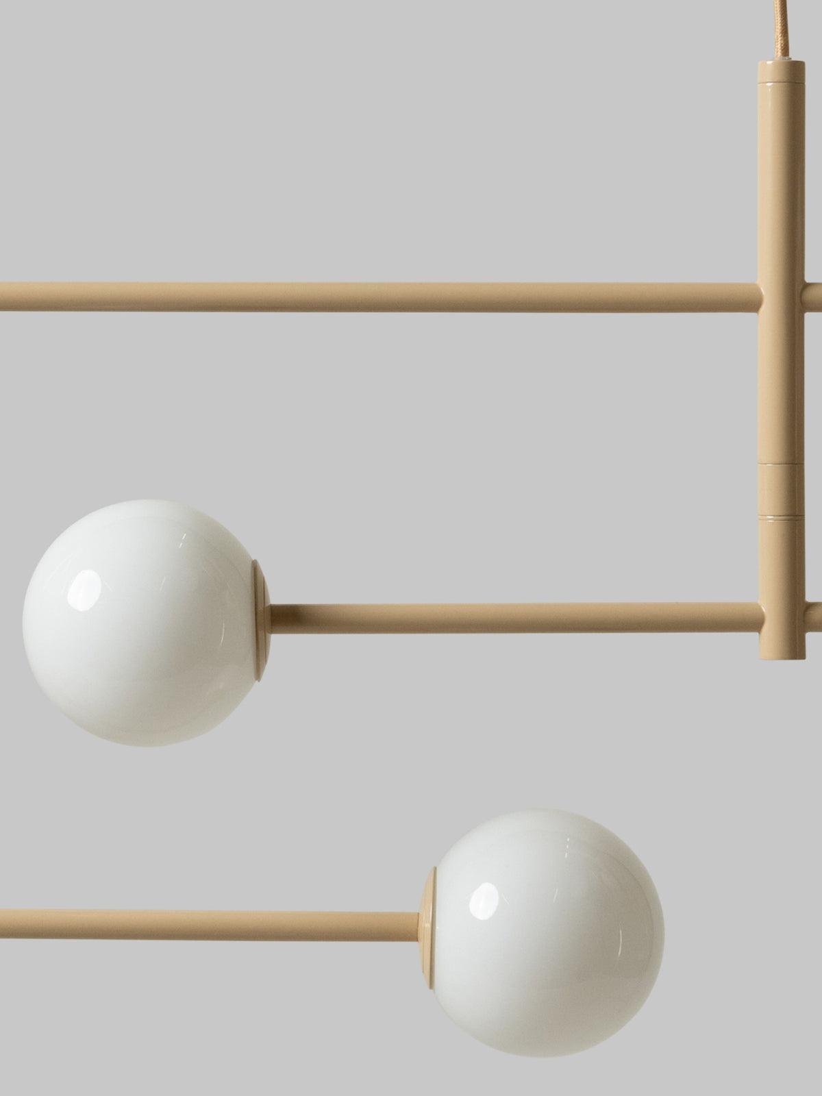 Lustre de 4 luzes em vidro bege refinado It's About RoMi Copenhagen – imagem 4