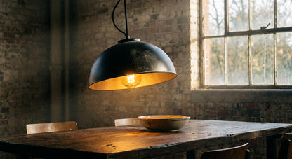 zwarte-metalen-industriele-hanglamp-globo-hermi-variant-image2