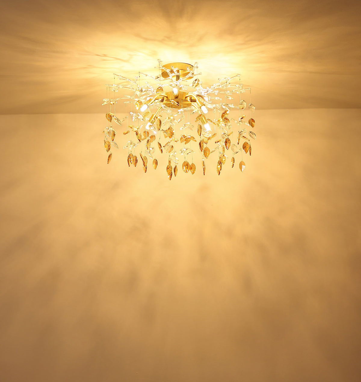 Lâmpada de teto dourada com cristal atemporal de 8 luzes – imagem 4