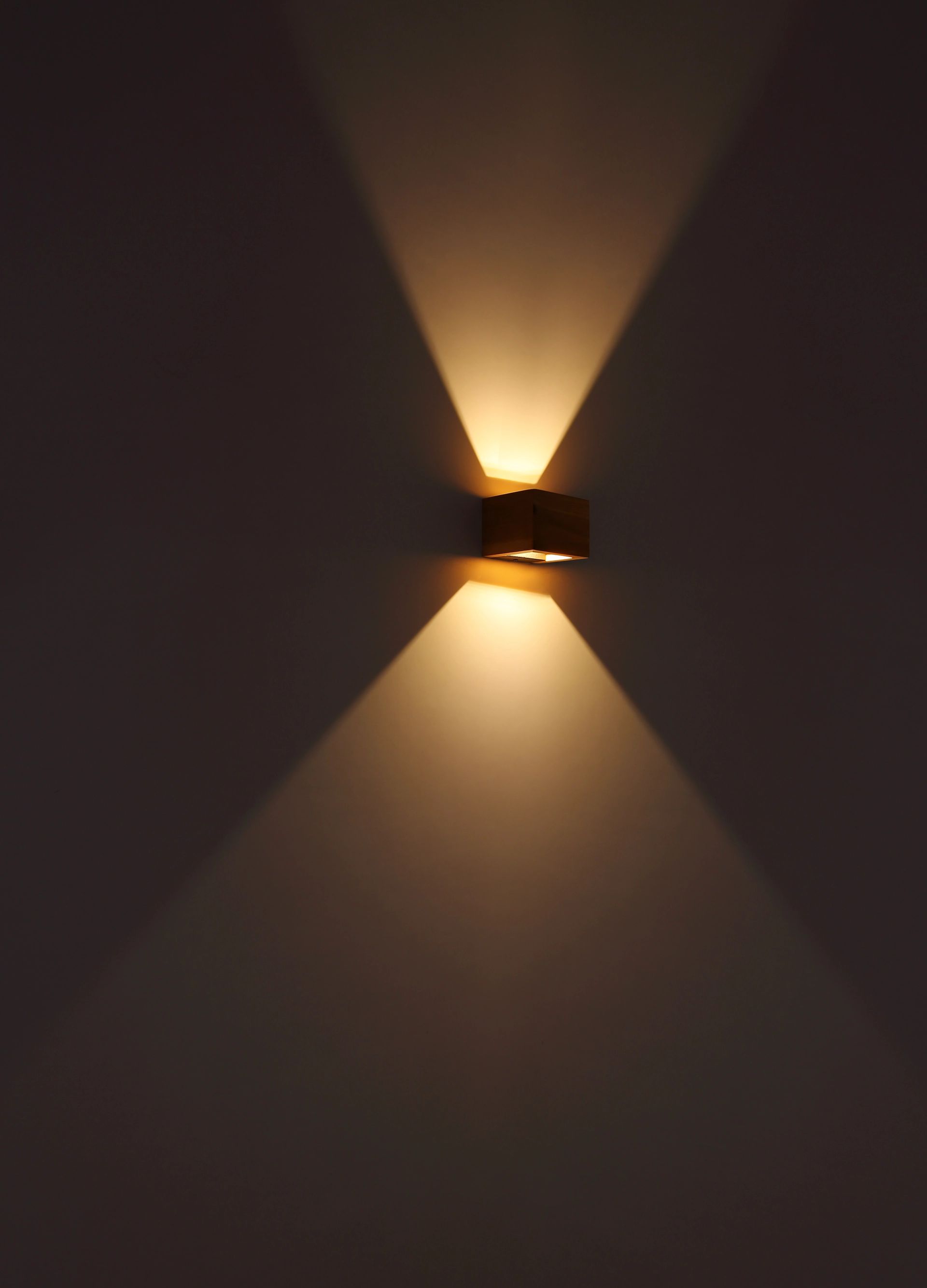 moderne-wandlamp-met-stijlvolle-uitstraling-alina-variant-image4