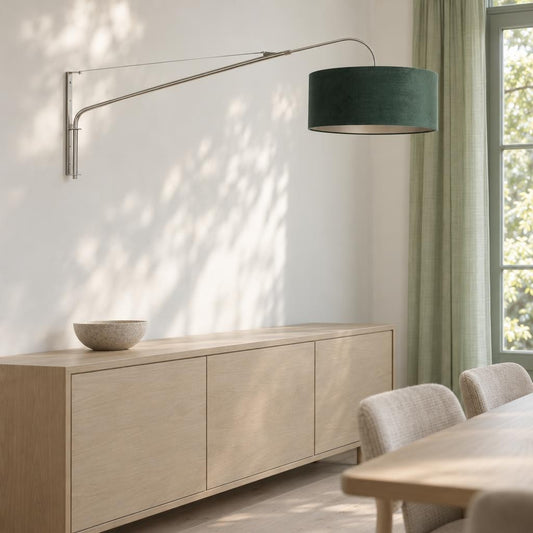 moderne-staalkleurige-metalen-wandlamp-steinhauer-elegant-classy-ai-sfeer_image