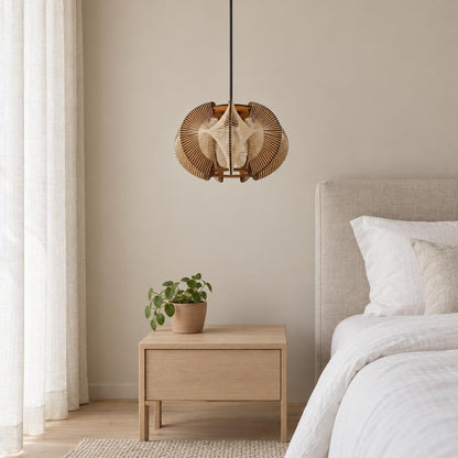 Lampa wisząca Sakura z juty i efektem drewna – zdjęcie aranżacyjne