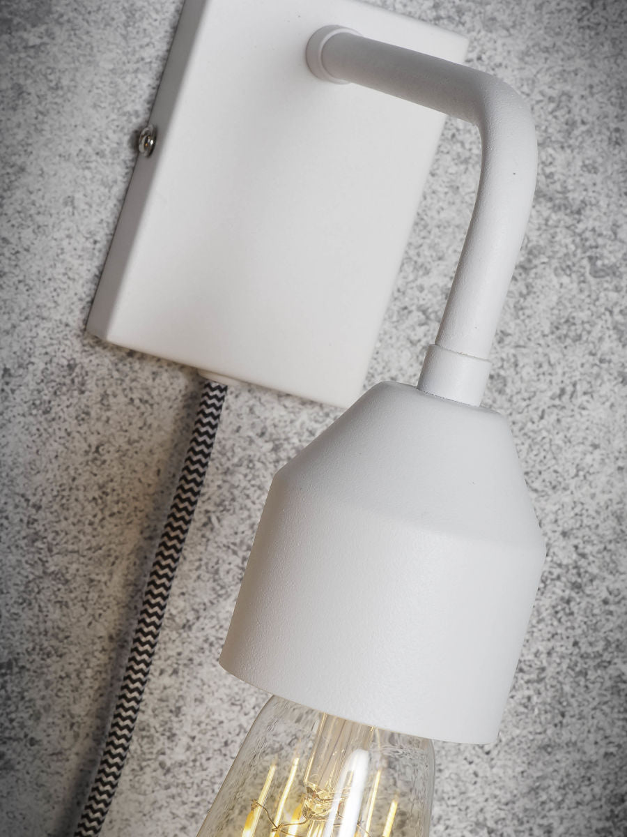 metalen-veelvormige-wandlamp-wit-its-about-romi-madrid-variant-image3