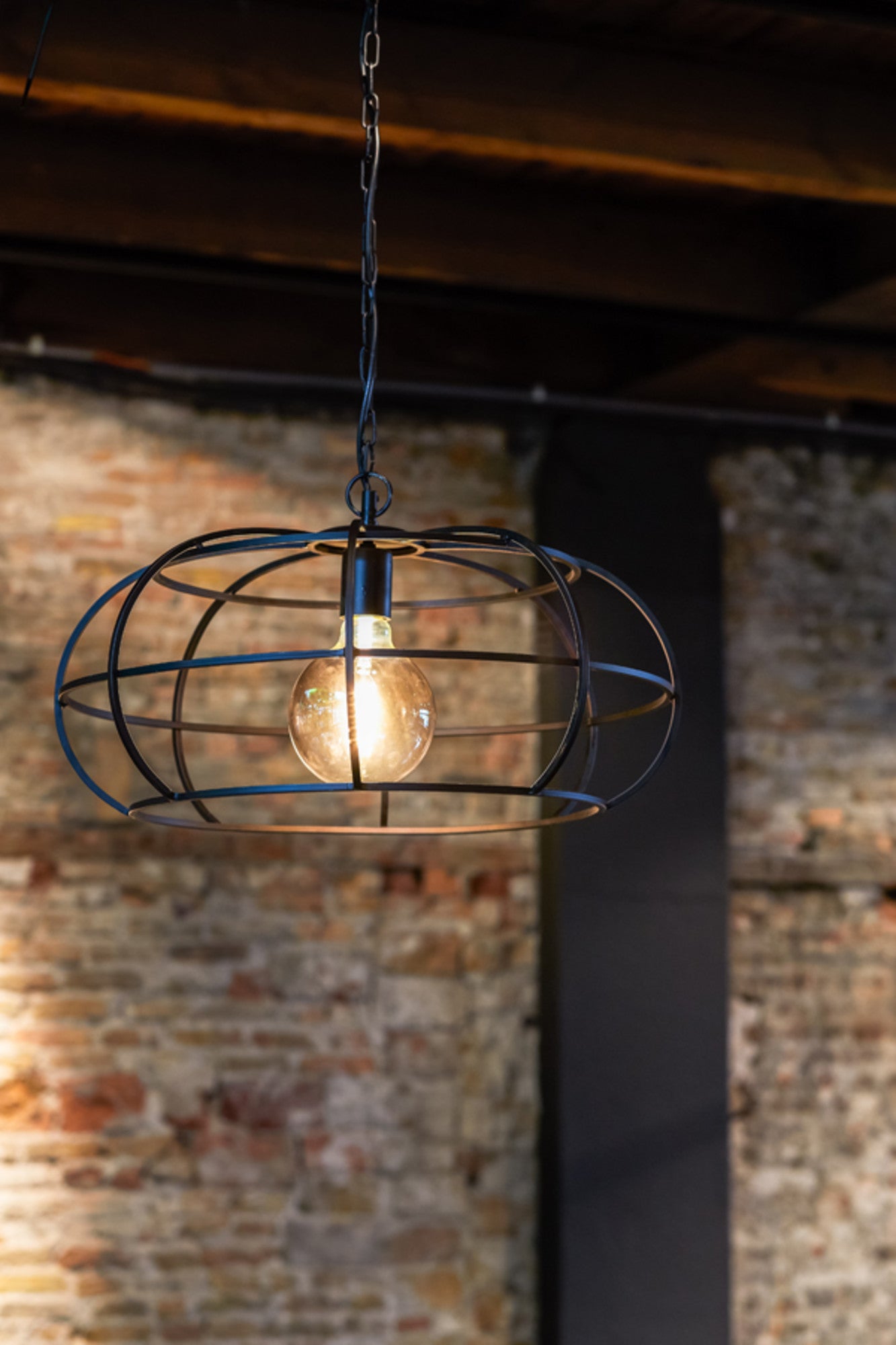 zwarte-draadframe-hanglamp-met-metaal-light-living-imelda-variant-image3